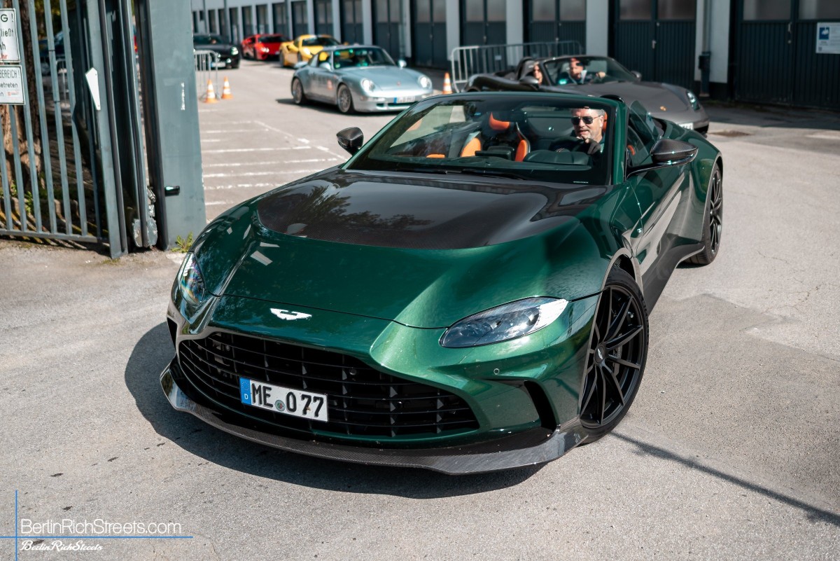 Aston Martin V12 Vantage Roadster (2023) spotted in Mülheim an der Ruhr — BerlinRichStreets